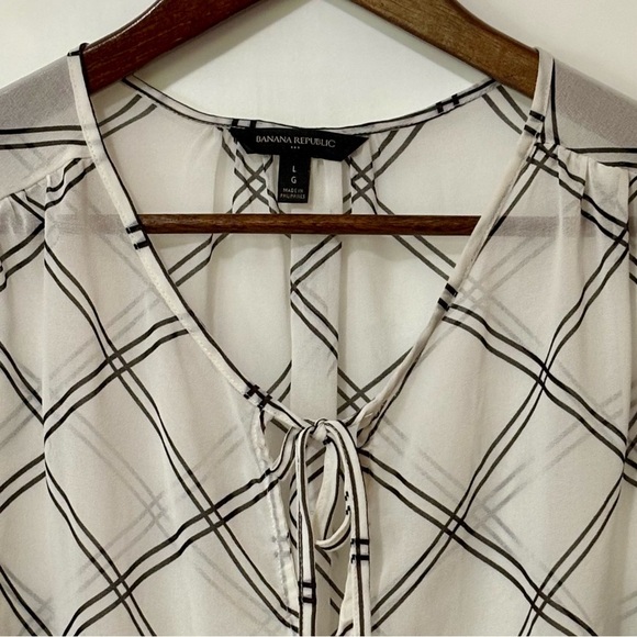 Banana Republic| Sheer Black & White Lightweight Blouse Sz L - Picture 2 of 5